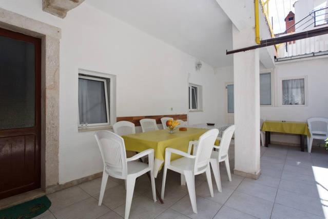 Omis Center Vila ภายนอก รูปภาพ